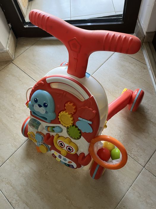 бебешка проходилка за бутане  Fisher Price Push walker