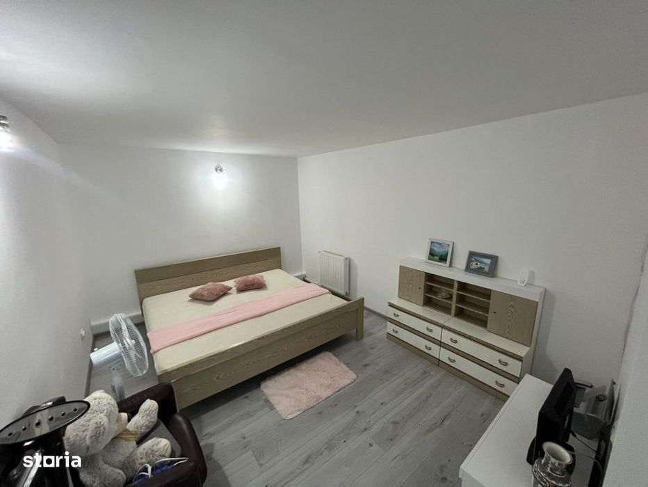 Casa impecabila P+1, 274 mp, cu 1128 mp teren si livada, zona Popoveni