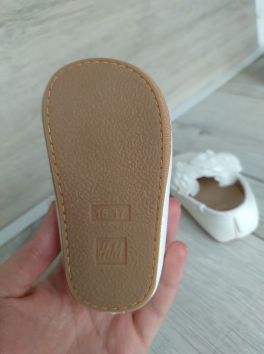 Бебешки балетки HM 16/17 номер