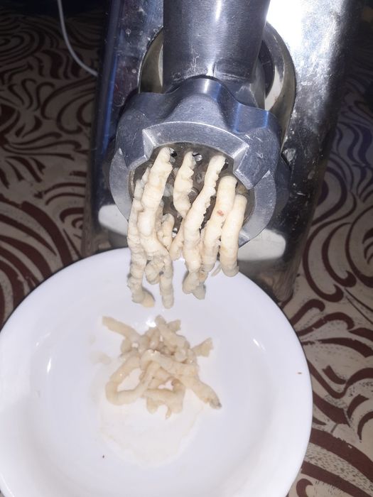 Мясорубка электрическая