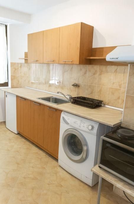 Дава се под наем Двустаен апартамент в Варна, Лятно кино Тракия - 59 кв.м за 398.82 € - Снимка #2