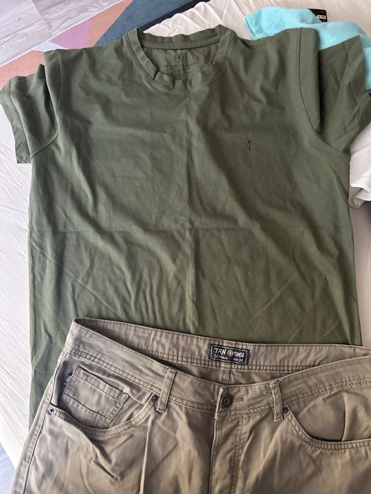 Set barbati tricou si pantaloni scurti L