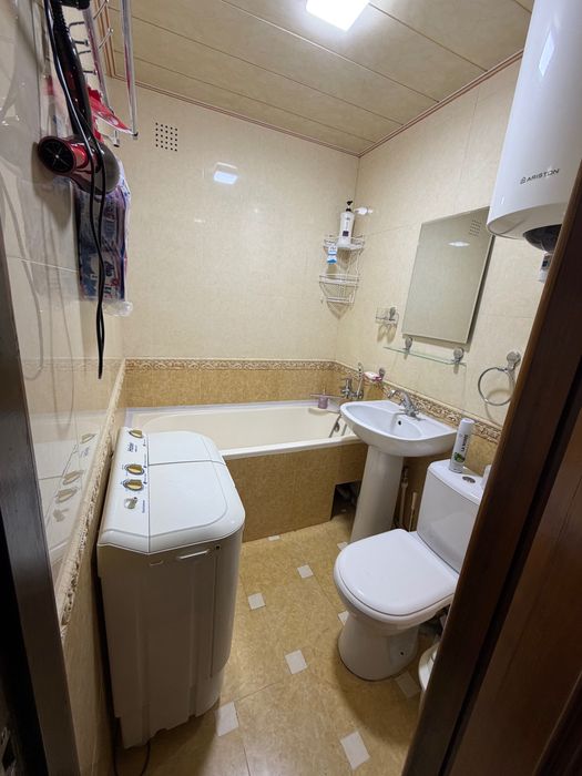 Продается квартира,Вокзал саодат центр. 2 etazh. Uy sotiladi