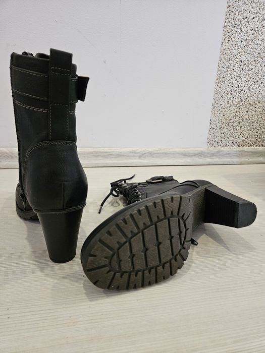 Ghete din piele nr 40