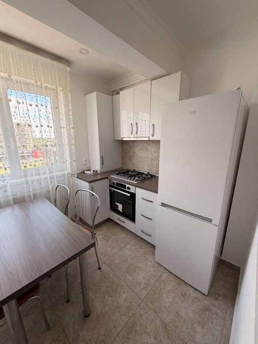 Închiriez ap 2 camere