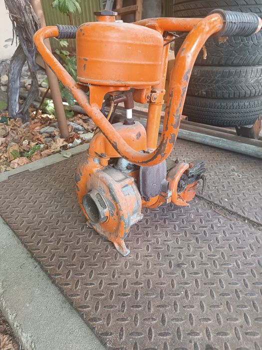 Бензинова резачка Дружба Електрон