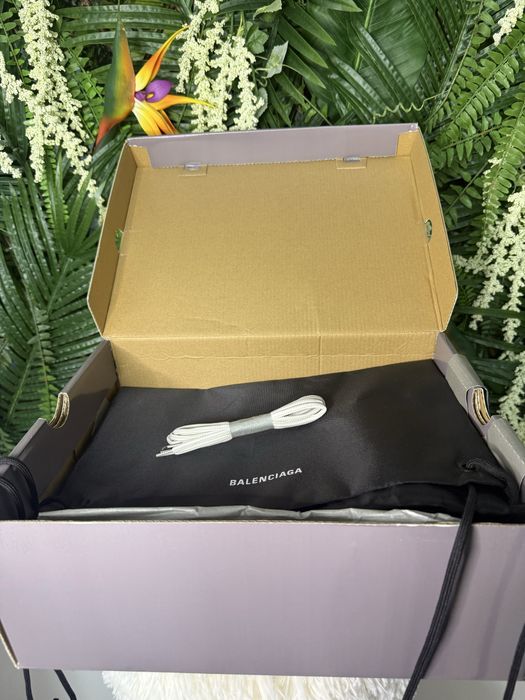 Balenciaga Track White Signature