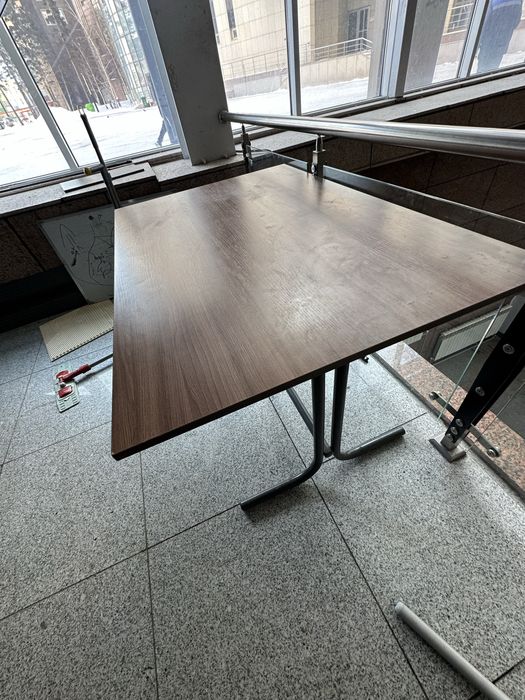 Стол офисный б/у 5000  тенге