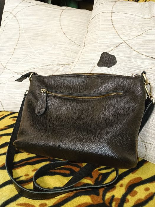 Дамска чанта от естествена кожа.Нова