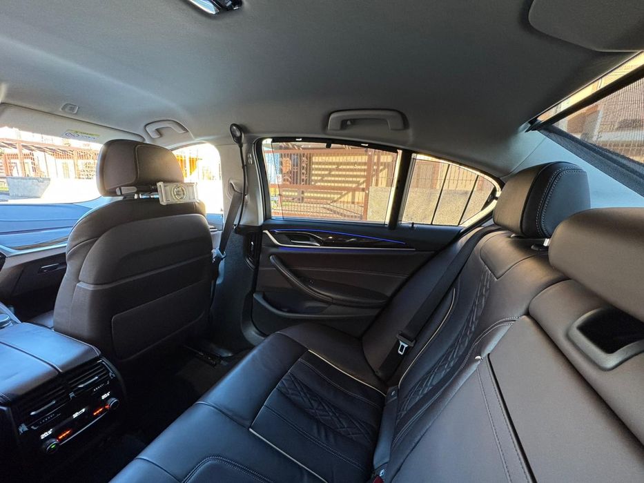 BMW 530e 320 CP Individual