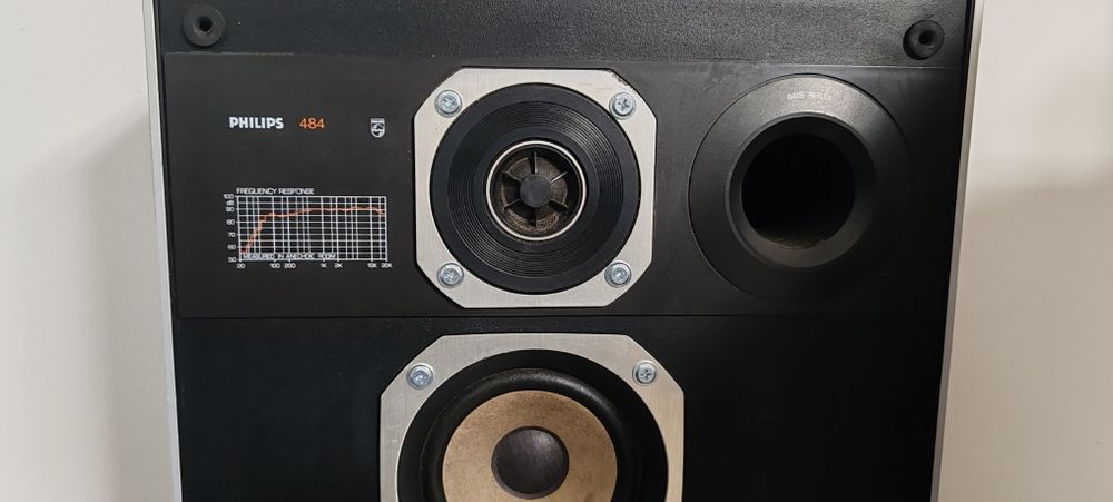 Boxe Philips 484