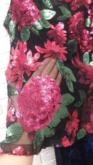 Продам платье с топом