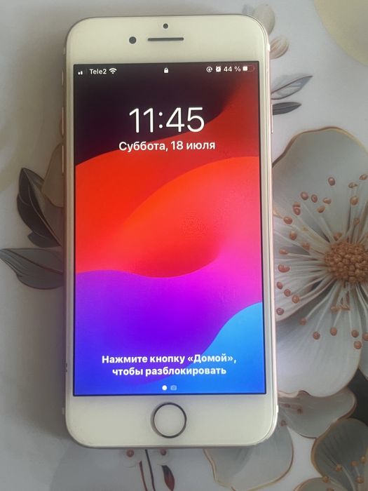 Айфон7. 32 гб емкость 100
