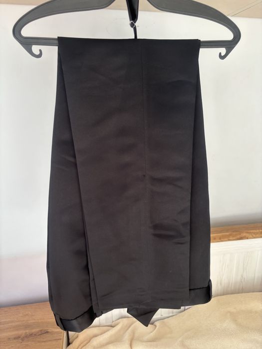 Сватбен мъжки костюм