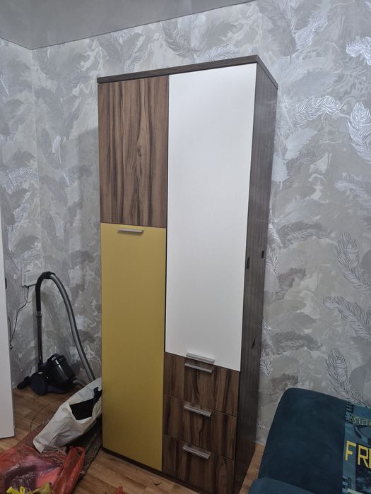 Продам шкаф для одежды