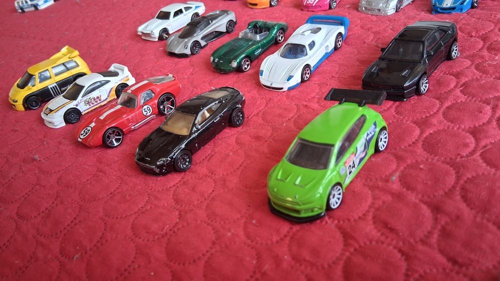Hot wheels модели