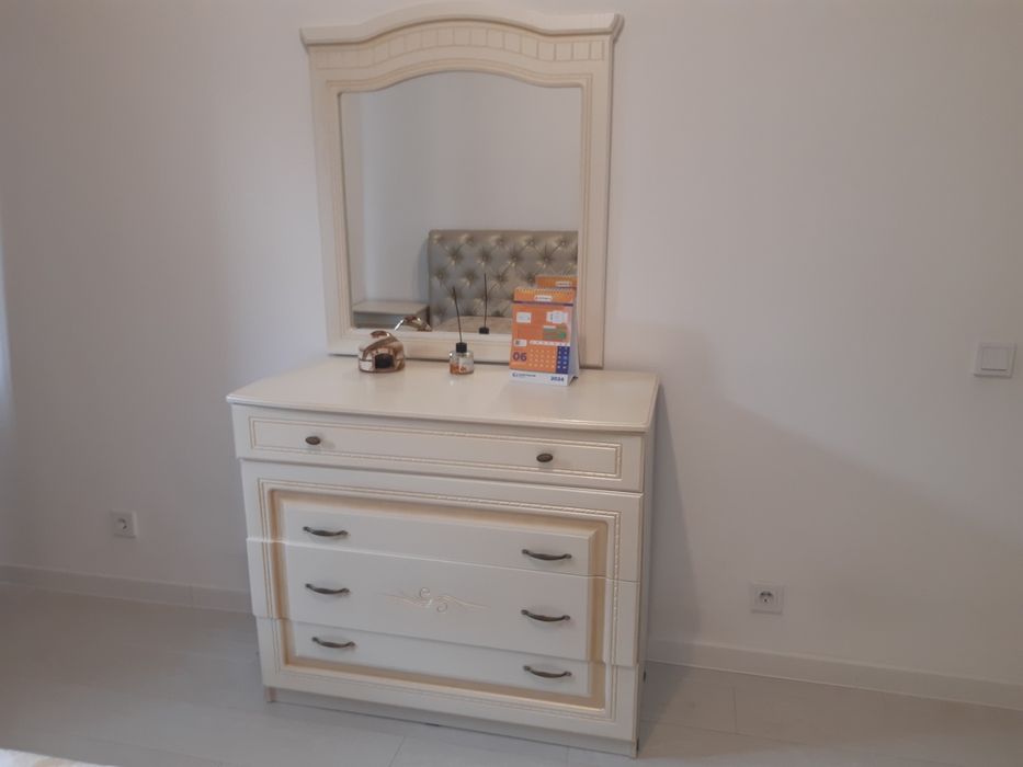 Продам спальный гарнитур б/у