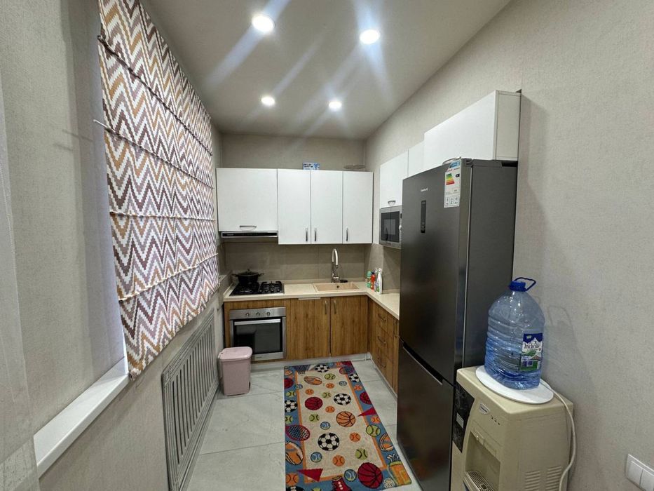 Продается 2 комн квартира на Бодомзор