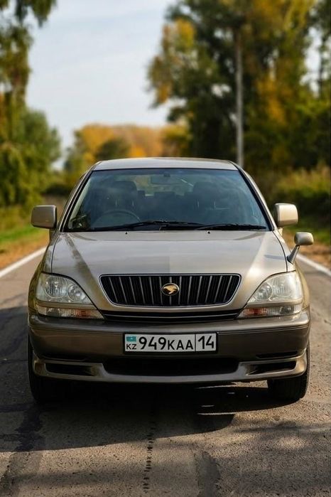 Продам Toyota Harrier