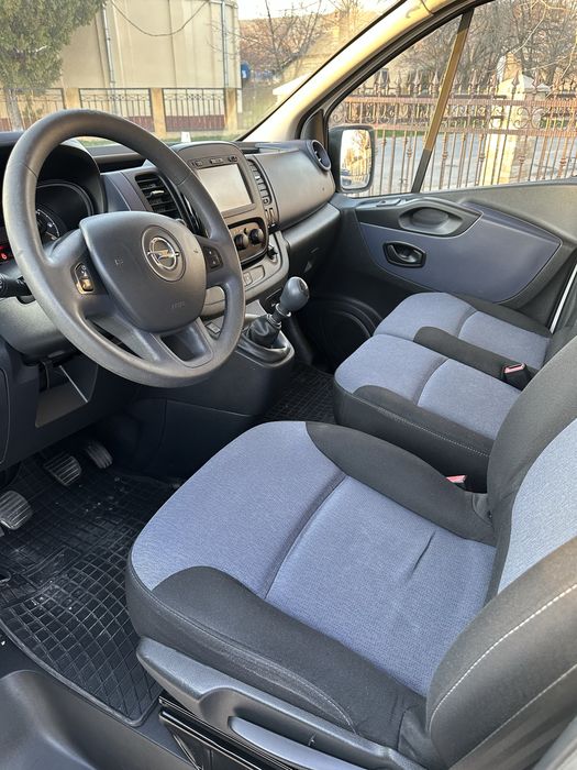Opel Vivaro 1,6 Diesel BITurbo   Tva inclus si deductibil