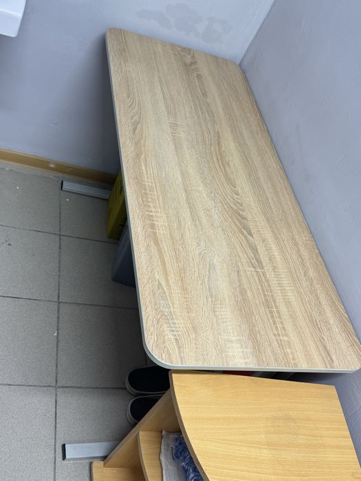 Кресло  2 кушетки  2 парты  вешалка