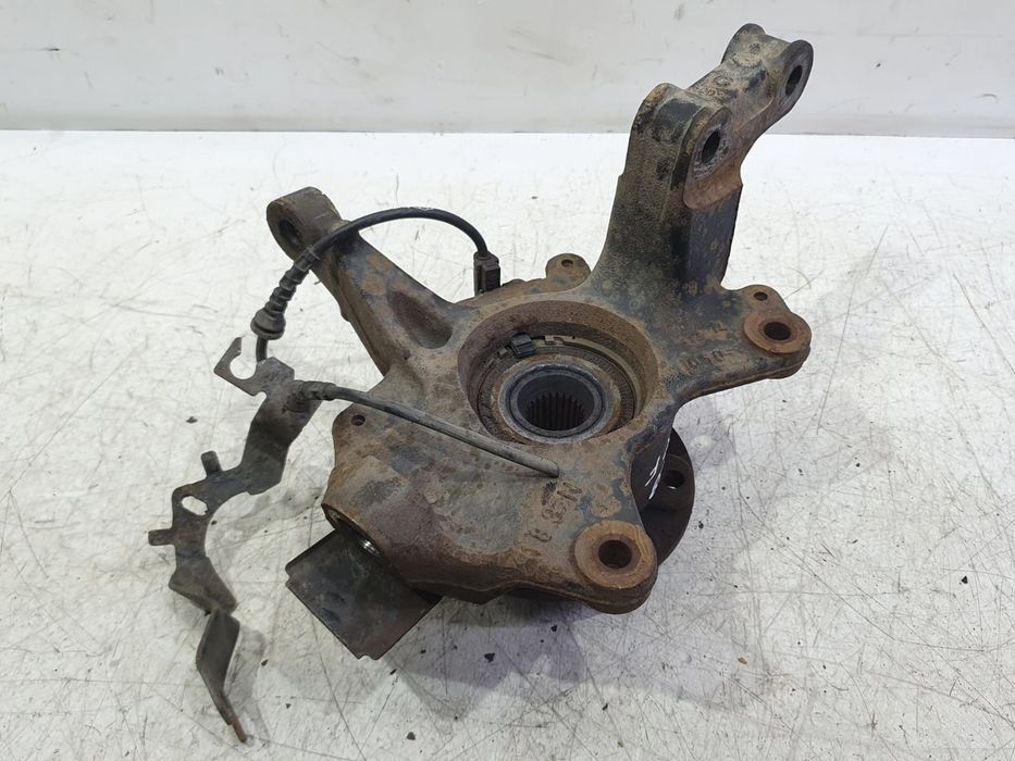 Fuzeta dreapta fata Renault Megane 3 (2008 - 2014) 1.5 dci K9K636