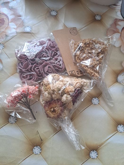 Vând materiale și accesorii pentru handmade