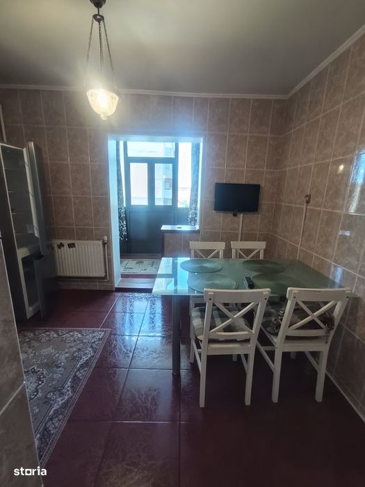 Inchiriere apartament 3 camere Targoviste- zona Minisat