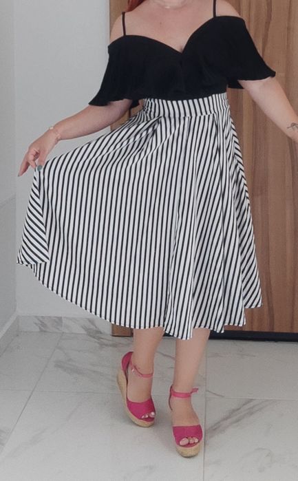 Нова Рокля с презрамки и ръкав