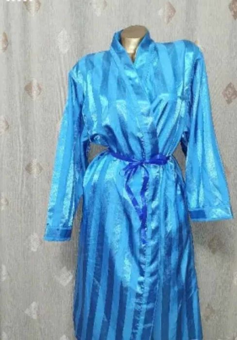 2XL Сатенени халати в различни цветове