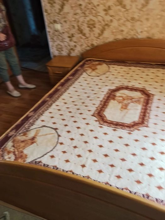 Спальный гарнитур