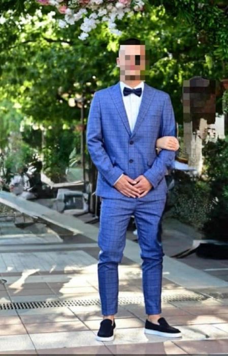 Абитуриентски мъжки костюм