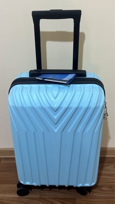 Куфар за ръчен/кабинен бага ж