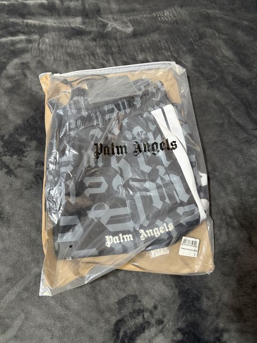 Pantaloni scurti L si Xl
