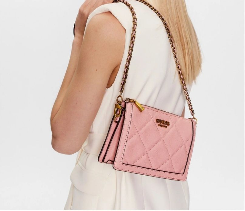 Дамска чанта Guess