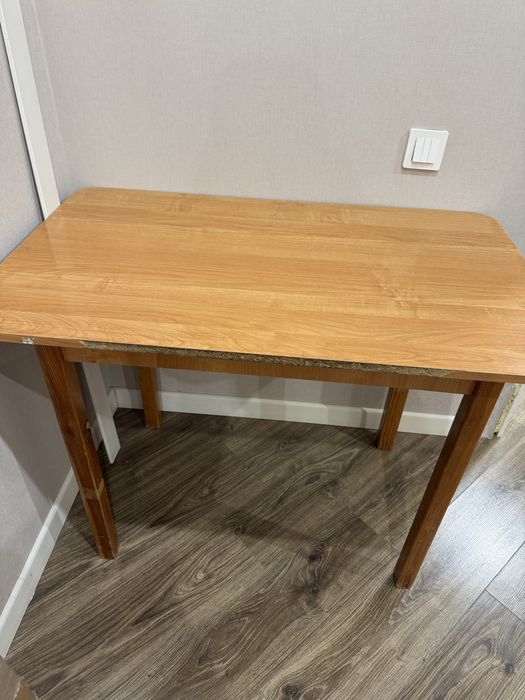 Продам Стол б/у за 5000