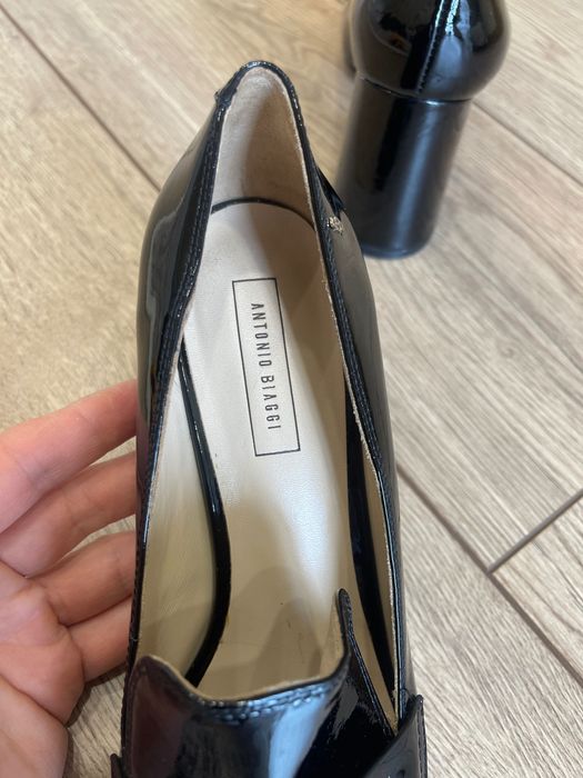 Туфли черные лаковые