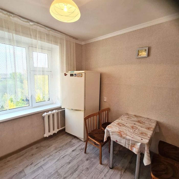 Продаётся 2 комн в 4 мкрне