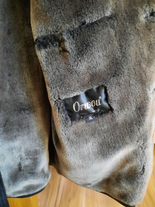 Продам зимние куртки