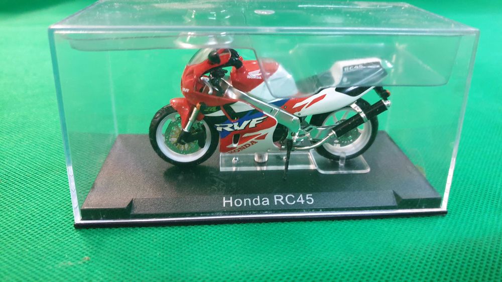 Motociclete scara 1/24 - LOT