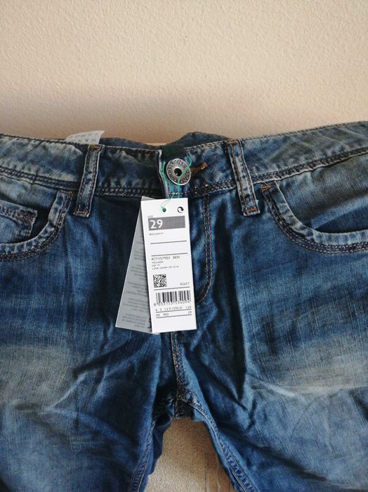 Нови дънки Benetton - 29 номер