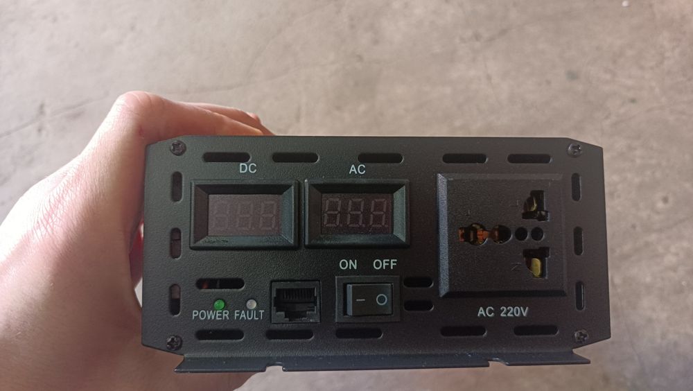 Преобразователь напряжения