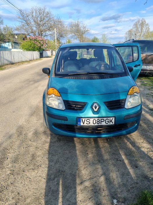 Mașină Renault modus