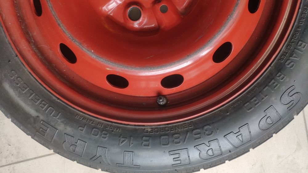 Резервна    гума