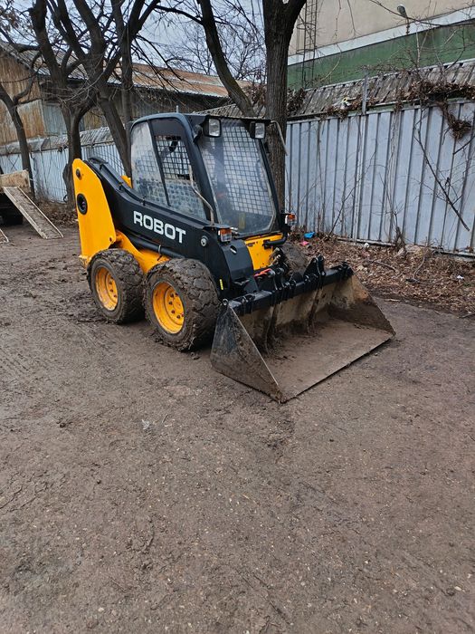 Închiriez mini încărcător și mini excavator și camioneta basculabila