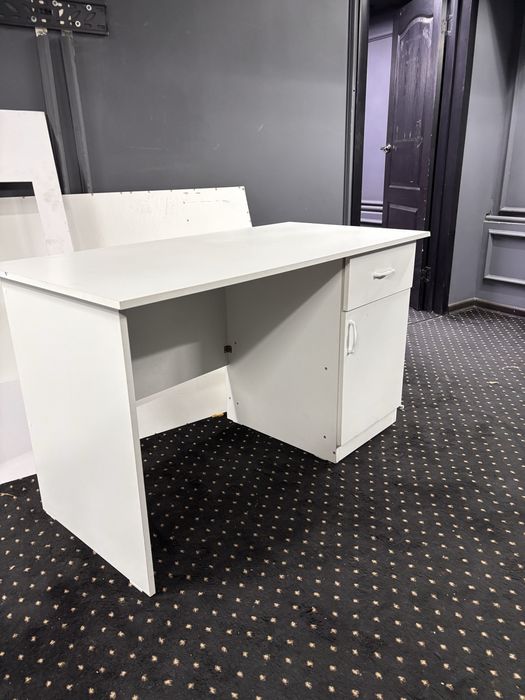 Стол офисный б/у