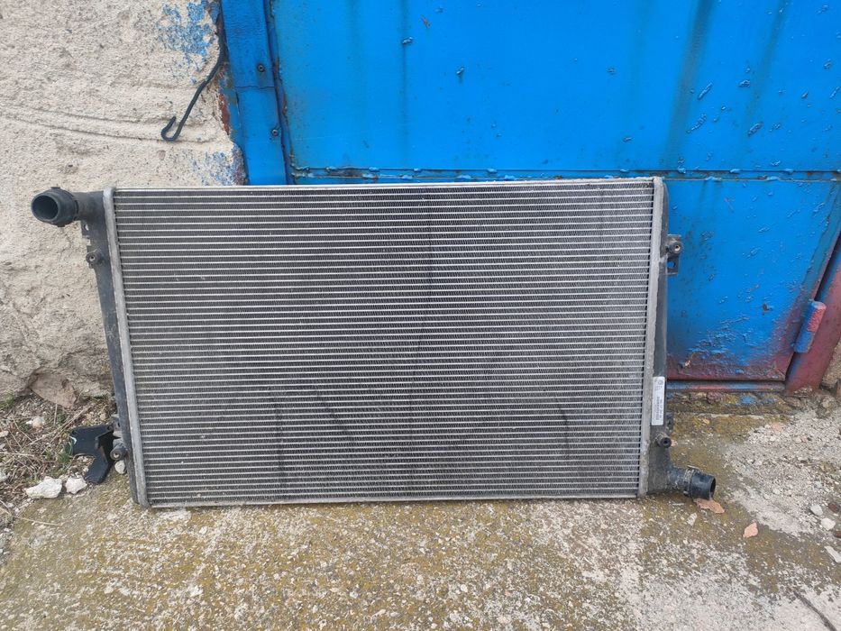 Воден радиятор за сеат леон голф5 помпа за резорвоара