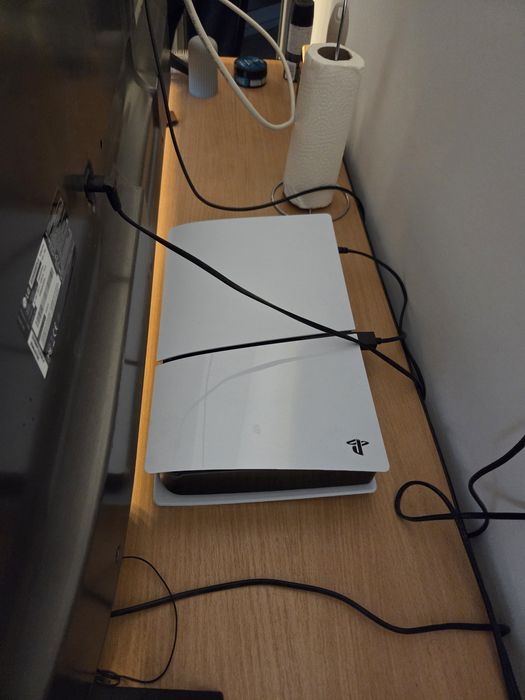 Vând playstation 5 slim/digital edition in garantie