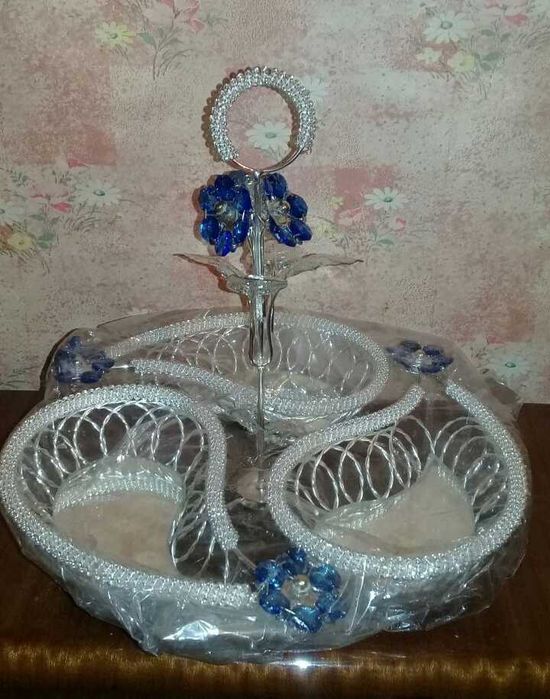 Ваза и декоративная пальма