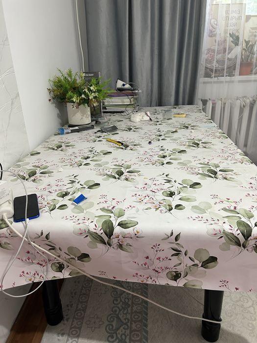 Продам сапальный кравать и комод